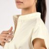Scrub y pantalón médico para mujer color beige – vista 02